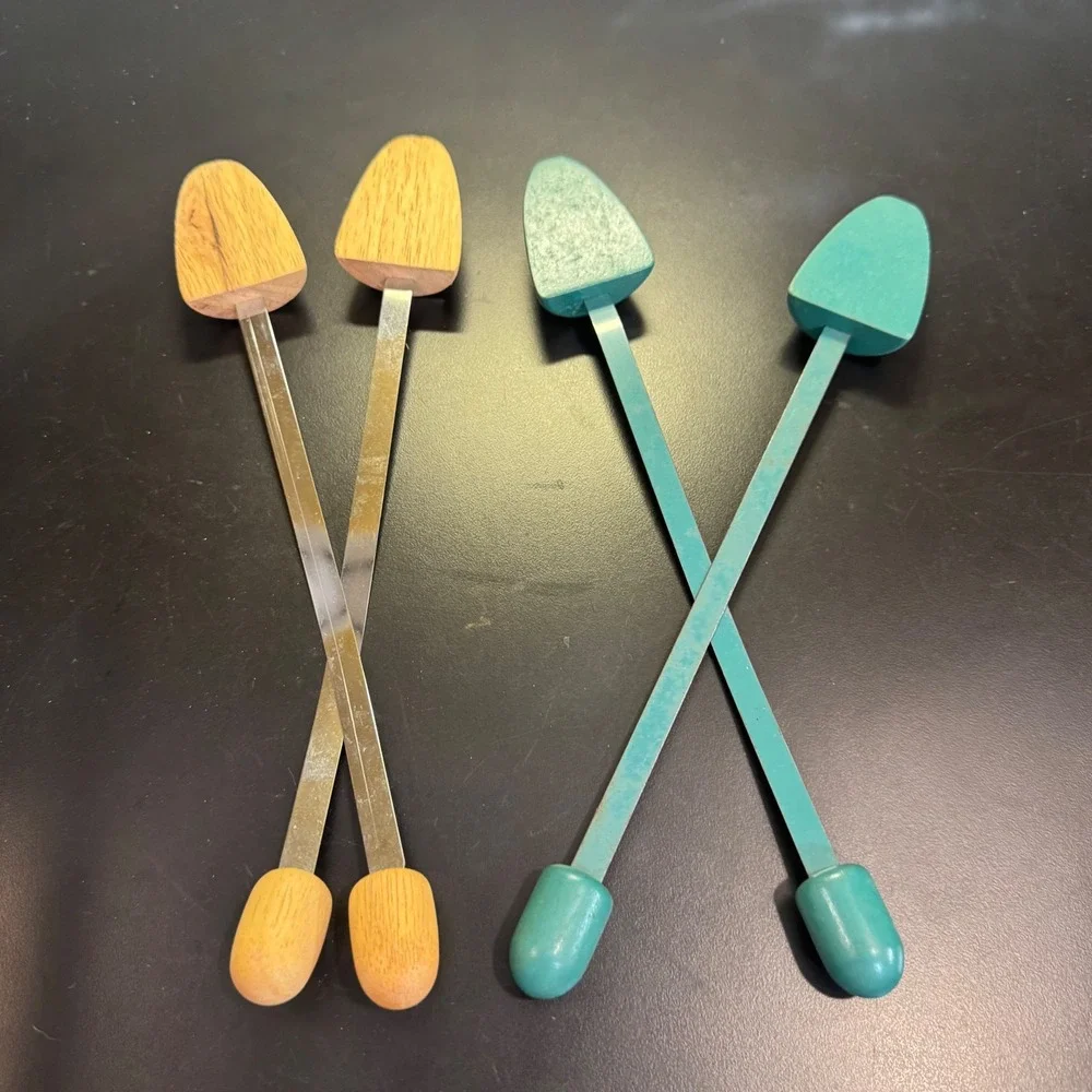 Shoe Trees Stretchers Teal Natural Wood Metal Spring Tension 2 Pairs